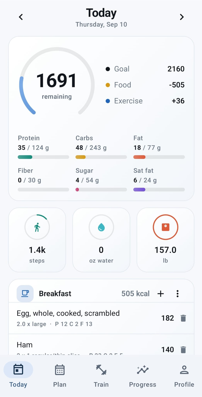 Fizeke calorie and macro food diary showing breakfast, lunch, dinner and snacks